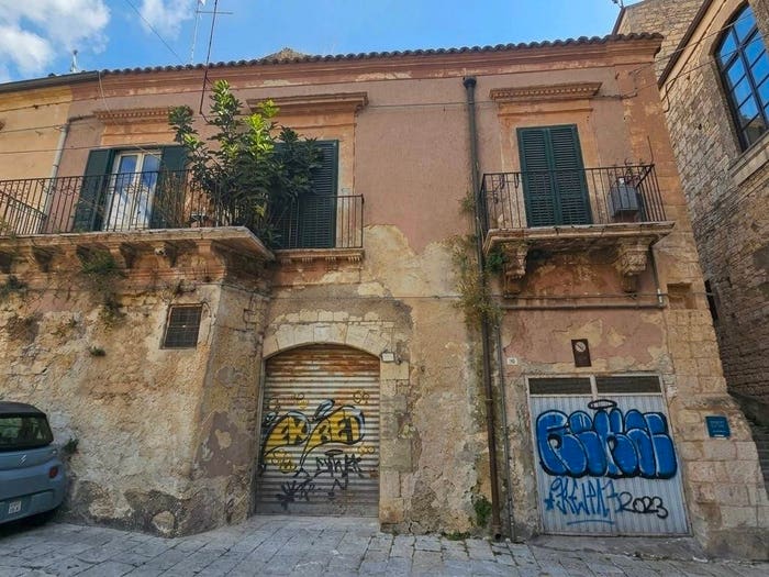 Casa con 6 locali in vendita in Modica Alta, Modica