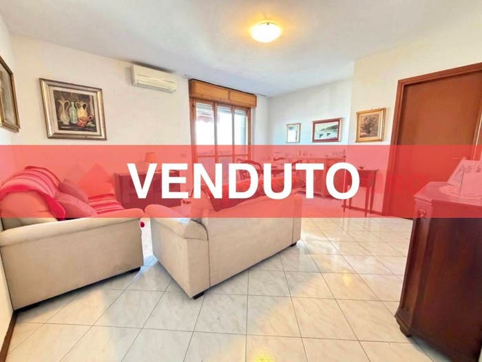Appartamento trilocale in vendita in Via Salvo D'acquisto, Centro, Cesano Boscone