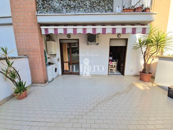 Appartamento quadrilocale in vendita in Via Pistoiese, San Donnino, Campi Bisenzio