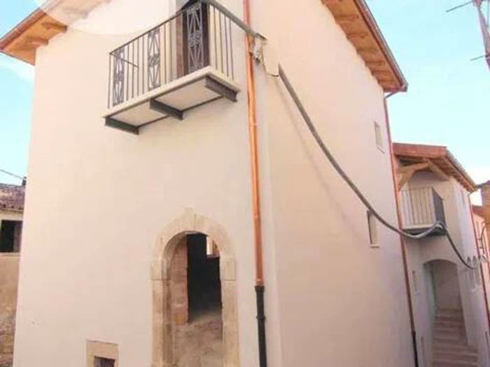Casa bilocale in vendita in Vico Castellano, Paganica Tempera, L'Aquila
