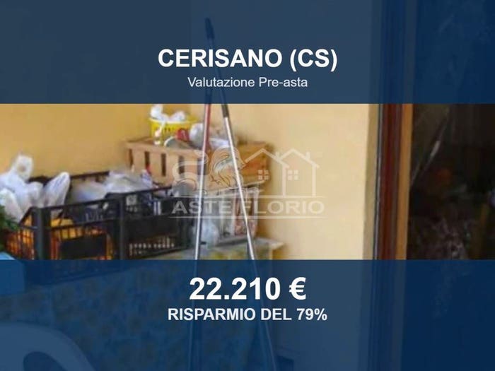 Appartamento con 6 locali in vendita in Via Senatore Nicola Vaccaro, Cerisano