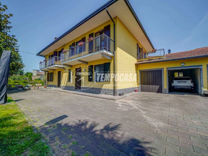 Casa con 5 locali in vendita in Via Papa Giovanni XXIII, Centro, Biandronno