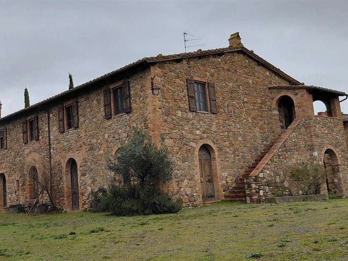 Casa con 6 locali in vendita in Montalcino