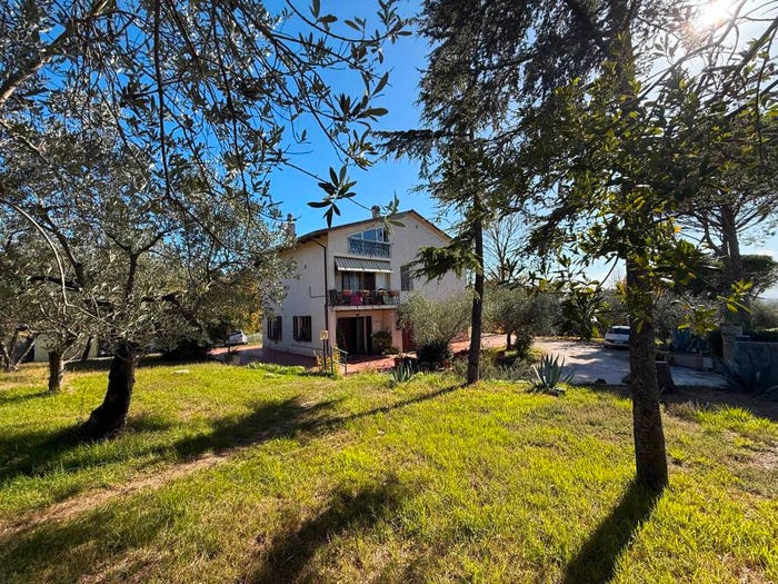 Casa con 6 locali in vendita in Via della Pineta, Palazzo Petrignano, Assisi