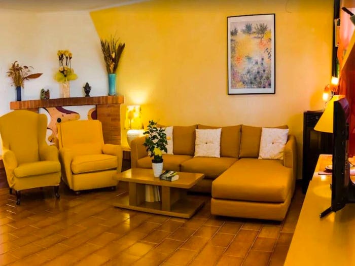 Casa quadrilocale in vendita in Camaiore Paese, Camaiore