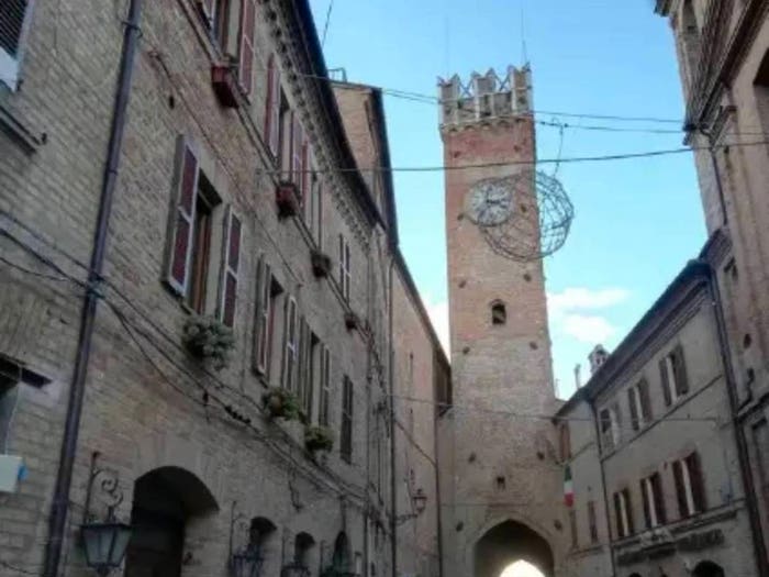 Appartamento quadrilocale in vendita in Corso Giacomo Matteotti, San Vittoria In Matenano, Santa Vittoria in Matenano