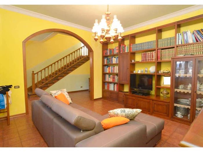 Casa con 6 locali in vendita in Via della Libertà, Centro, Monsummano Terme