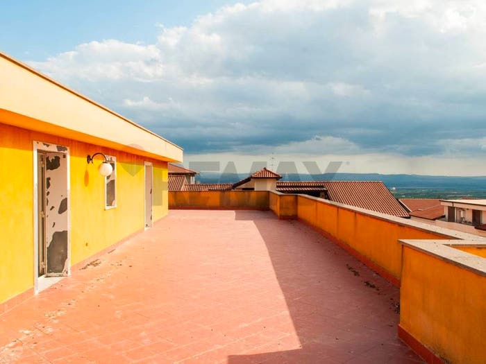 Casa bilocale in vendita in Via Enrico Toti, Motta Sant'Anastasia
