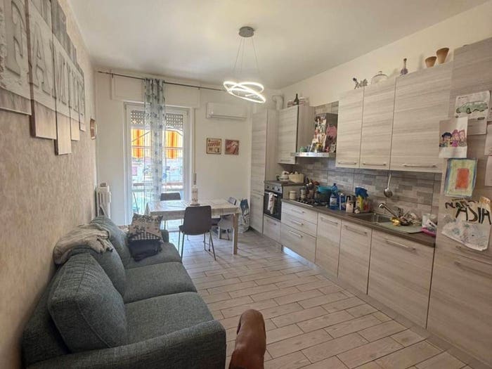 Appartamento trilocale in vendita in Piazzale Indipendenza, Castellazzo Ospiate, Bollate