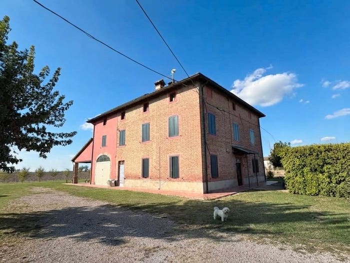Casa con 6 locali in vendita in Strada di ChiozzolaEnzano, Sorbolo Mezzani