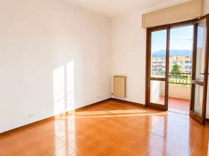 Appartamento quadrilocale in vendita in Terminetto Migliarina, Viareggio