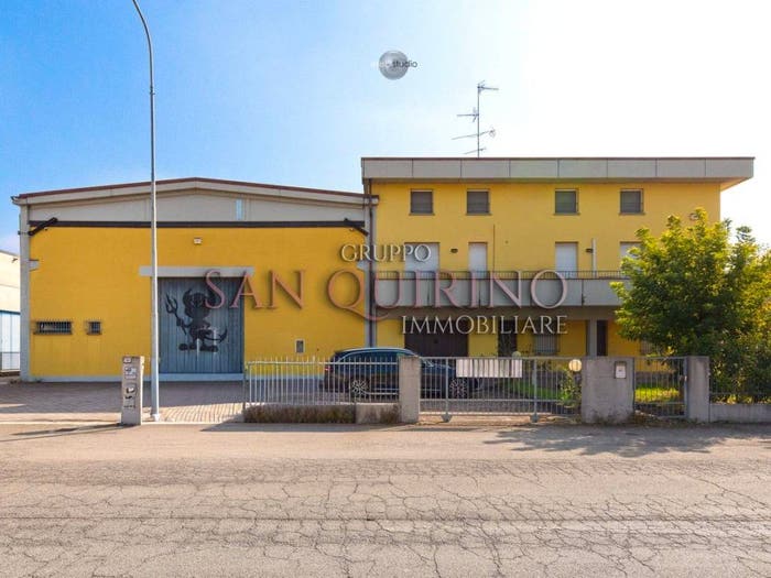 Casa trilocale in vendita in VIA AMPERE, Centro, Novellara