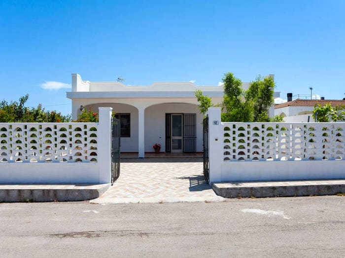 Casa quadrilocale in vendita in Via Itaca Lido, Torre Rinalda, Lecce