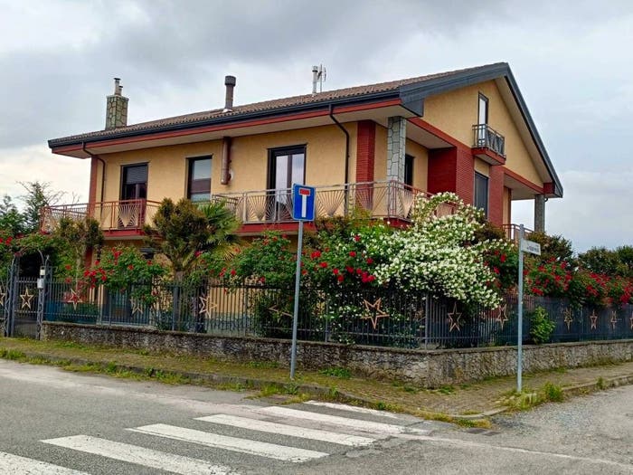 Casa con 6 locali in vendita in Via dei Ciclamini, Bruino