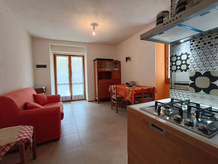 Appartamento bilocale in vendita in Via Settembre, Piazzatorre