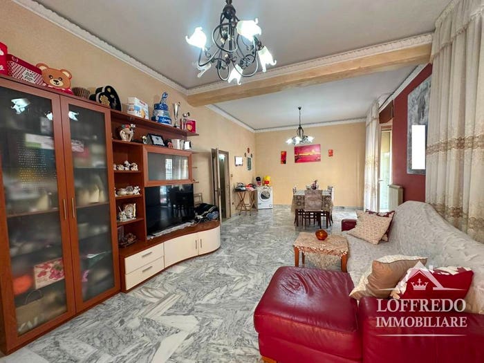 Appartamento trilocale in vendita in Via Antonio Gramsci, Centro, Acerra