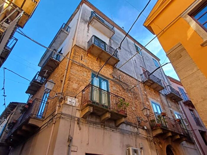 Appartamento trilocale in vendita in Via Torquato Tasso, Centro, Naso