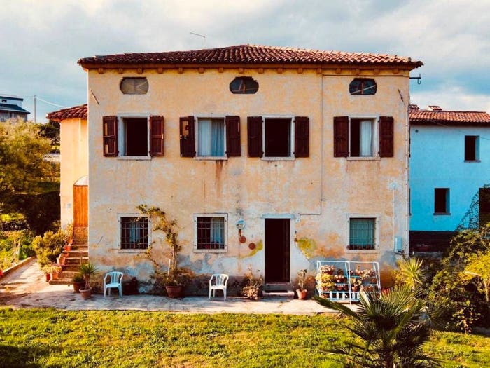 Casa con 6 locali in vendita in Via Costavernese, Colceresa