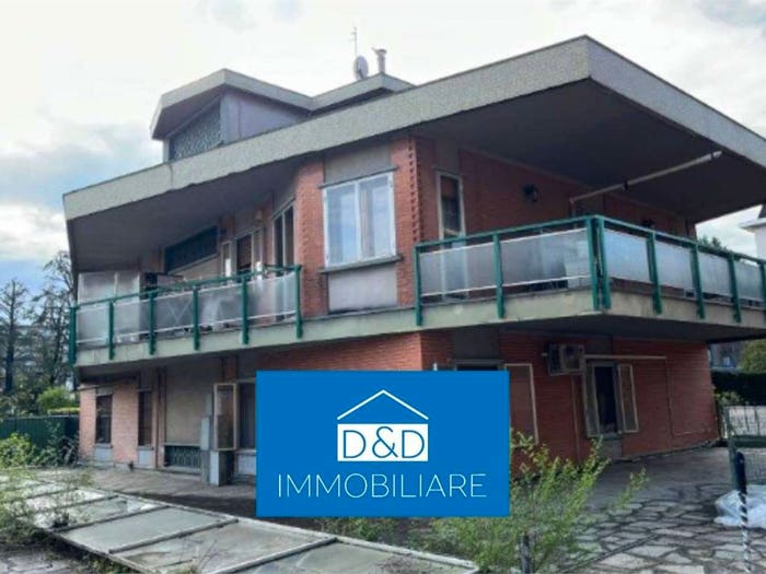 Appartamento trilocale in vendita in Via Cavour, Alpignano