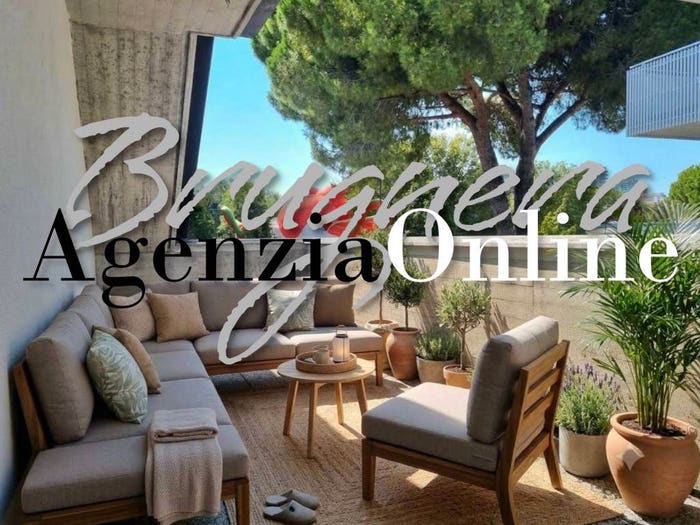 Appartamento quadrilocale in vendita in Via Latisana, Centro, Lignano Sabbiadoro