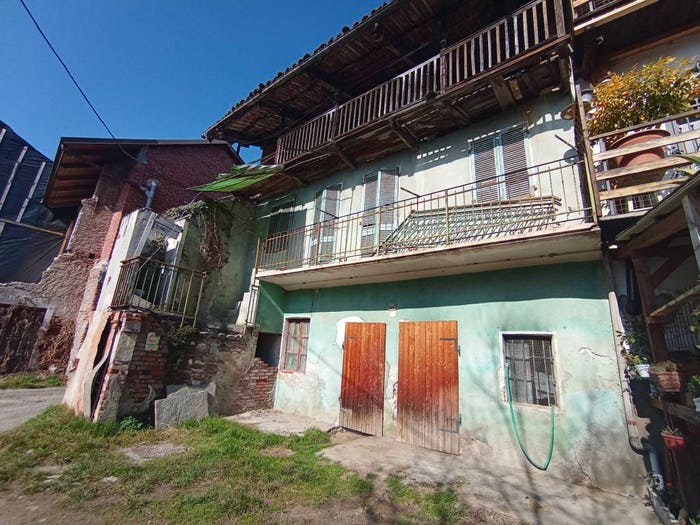 Casa quadrilocale in vendita in Via Sant'Anna, Centro, Balangero