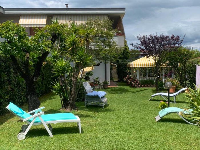 Appartamento trilocale in vendita in Via Gorizia, Marina di Massa Centro, Massa
