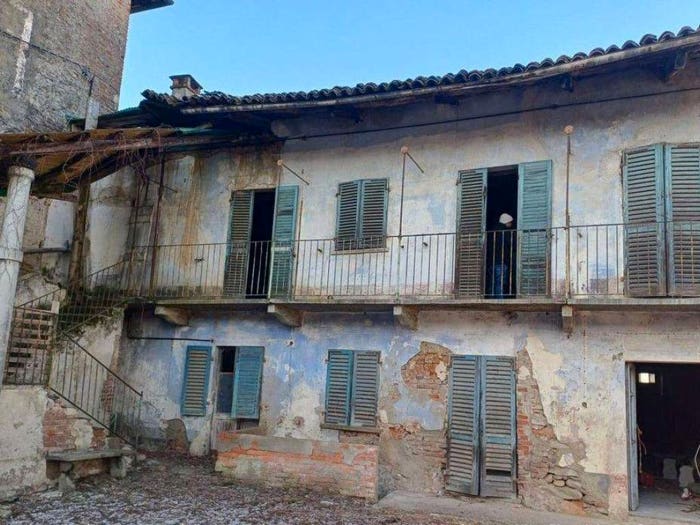 Casa con 6 locali in vendita in Via Luigi Tegas, Centro, Buriasco