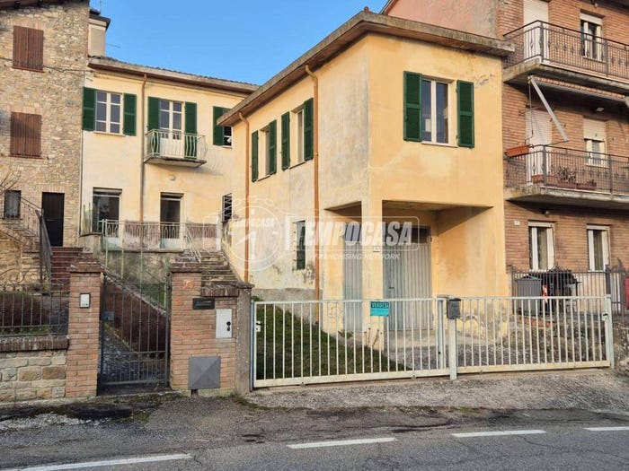 Casa quadrilocale in vendita in Strada per Cozzano, Cozzano, Langhirano