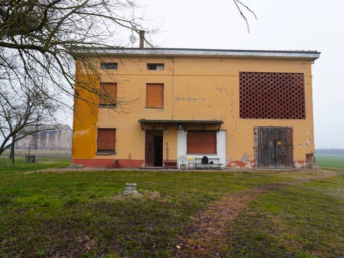 Casa con 6 locali in vendita in Via Muzza Sud, Crevalcore