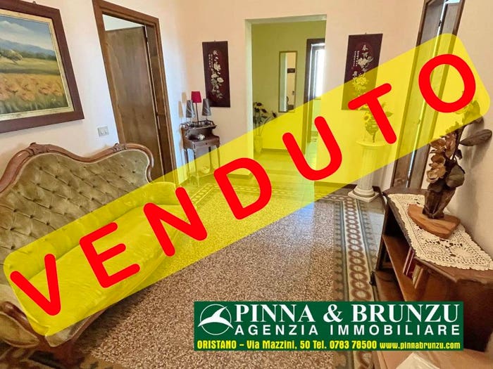 Appartamento con 6 locali in vendita in VIA TEMPIO, Centro, Oristano