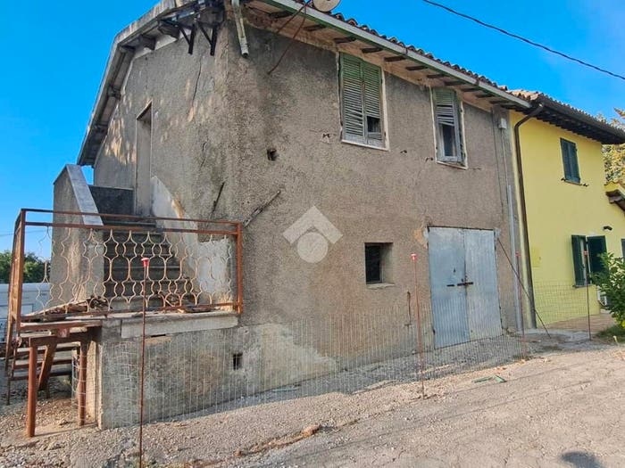Casa quadrilocale in vendita in Località casette, Montefalco