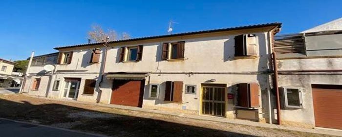 Appartamento trilocale in vendita in Via Ravenna, Aeroporto, Ferrara