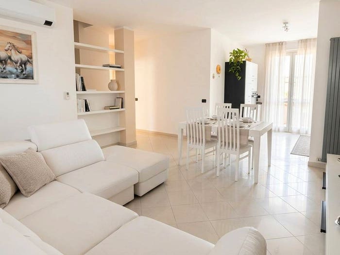 Appartamento con 5 locali in vendita in Via Sarzana, Limone Melara, La Spezia
