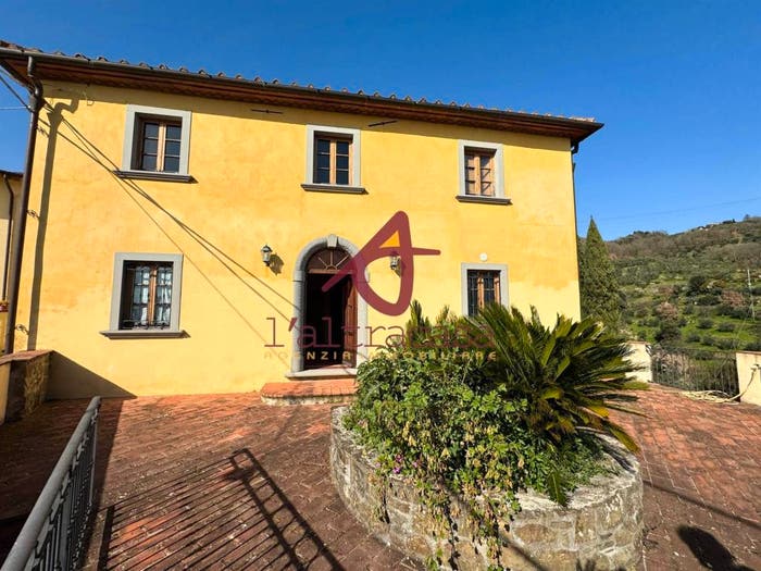 Casa con 6 locali in vendita in Centro, Lamporecchio