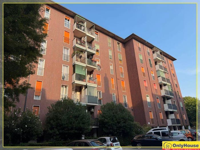 Appartamento con 5 locali in vendita in Largo Angelo Tacchini, Loreto, Bergamo