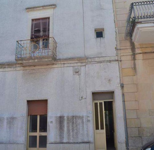 Casa con 6 locali in vendita in Via Armando Diaz, Centro, Poggiardo