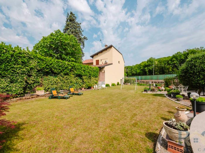 Appartamento trilocale in vendita in Via Novara, Quinto Romano, Milano