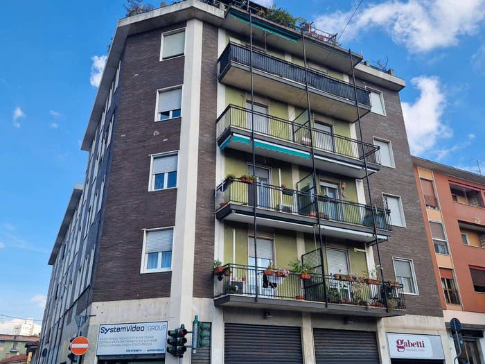 Appartamento trilocale in vendita in Via Cesare Battisti, Centro, Cesano Boscone