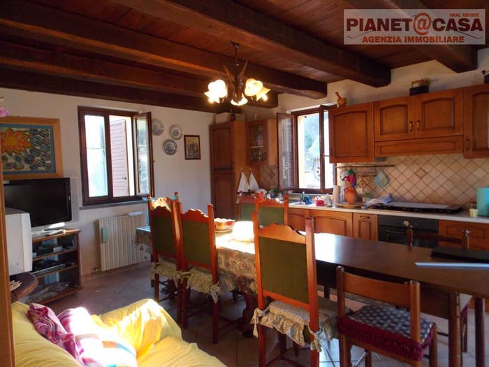 Casa con 6 locali in vendita in Via Rete, Corneto, Acquasanta Terme