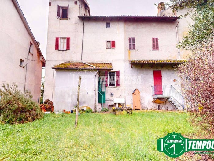 Casa con 5 locali in vendita in Via Giuseppe Gosio, Maranzana