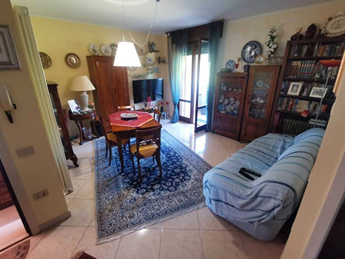 Appartamento trilocale in vendita in Via Giovanni Verga, Centro, Montelabbate