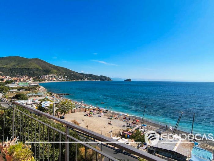 Appartamento con 5 locali in vendita in Regione Chiariventi, Chiariventi, Noli