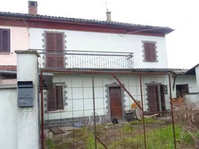 Casa trilocale in vendita in Vicolo Del Nazareno, Centro, Zeme