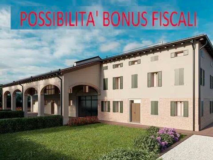 Casa quadrilocale in vendita in Strada Chiesa Di Castelnovo, Baganzola Aeroporto, Parma