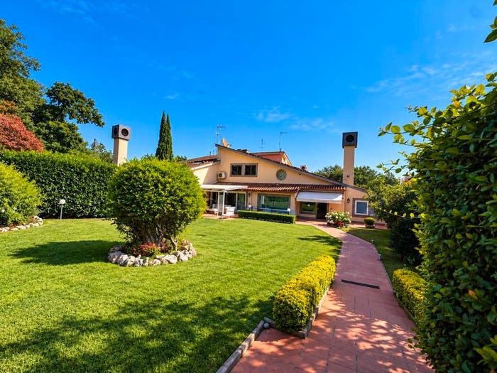 Casa con 6 locali in vendita in Strada P, Olgiata, Roma