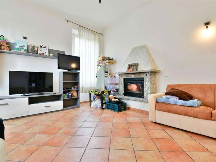 Casa con 5 locali in vendita in via magni, Centro, Inverigo