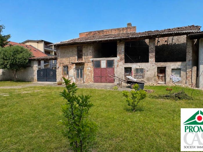 Casa con 5 locali in vendita in Via Pietro da Vailate, Vailate
