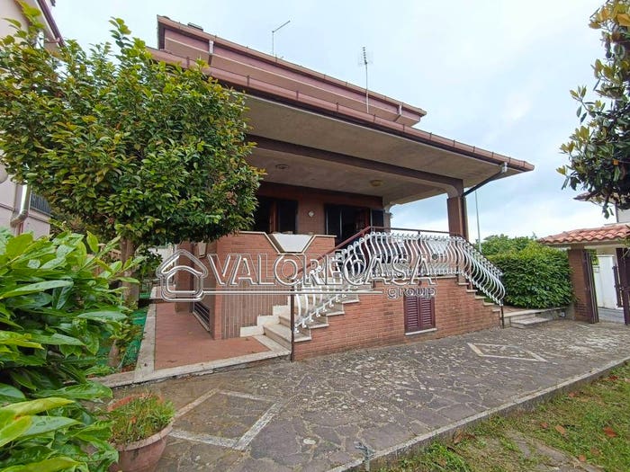 Casa con 6 locali in vendita in Via Vittorio Veneto, Carchitti, Palestrina