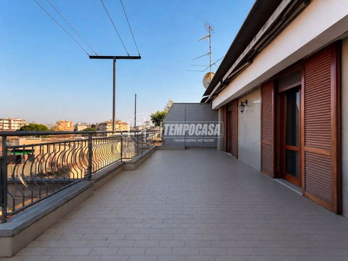 Casa trilocale in vendita in Via Cavour, Centro, Casoria
