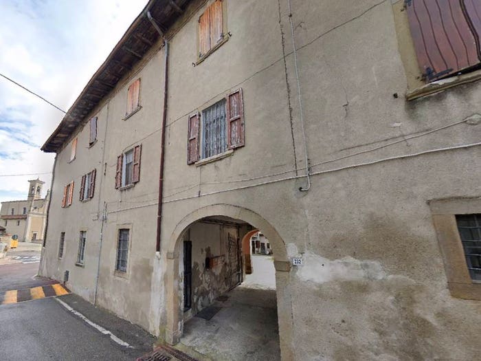 Appartamento quadrilocale in vendita in Via San Francesco d'Assisi, Calusco d'Adda
